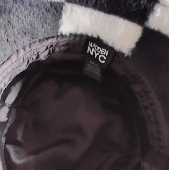Madden NYC Hat - Picture 6 of 6